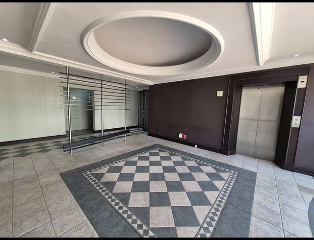 974M² OFFICE TO LET IN SANDTON CENTRAL